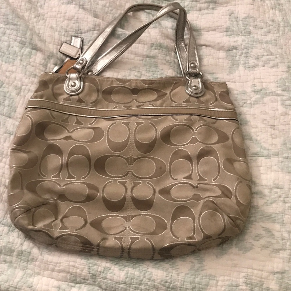 Coach Bag - Picture 2 of 3